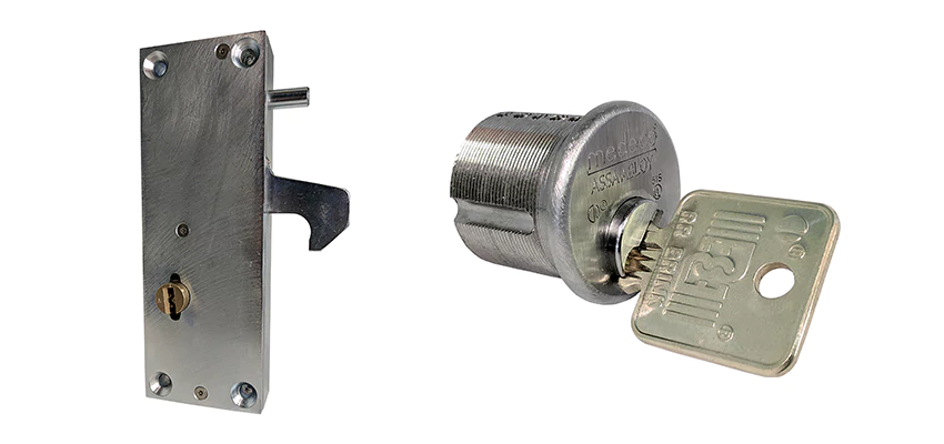 RR Fence Gates Brink Locks Repair in Lucerne Valley, California